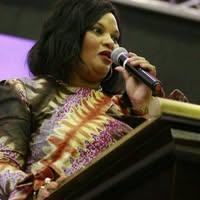 Rochelle Lowa Kombou