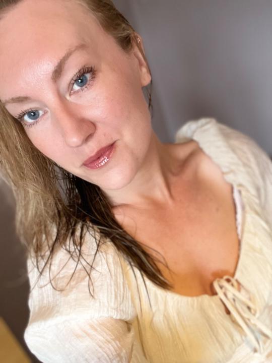 Jenny B