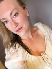 Jenny B