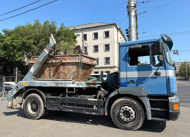 Dumpster Rental North Fair Oaks, CA | Call (888) 875-8904