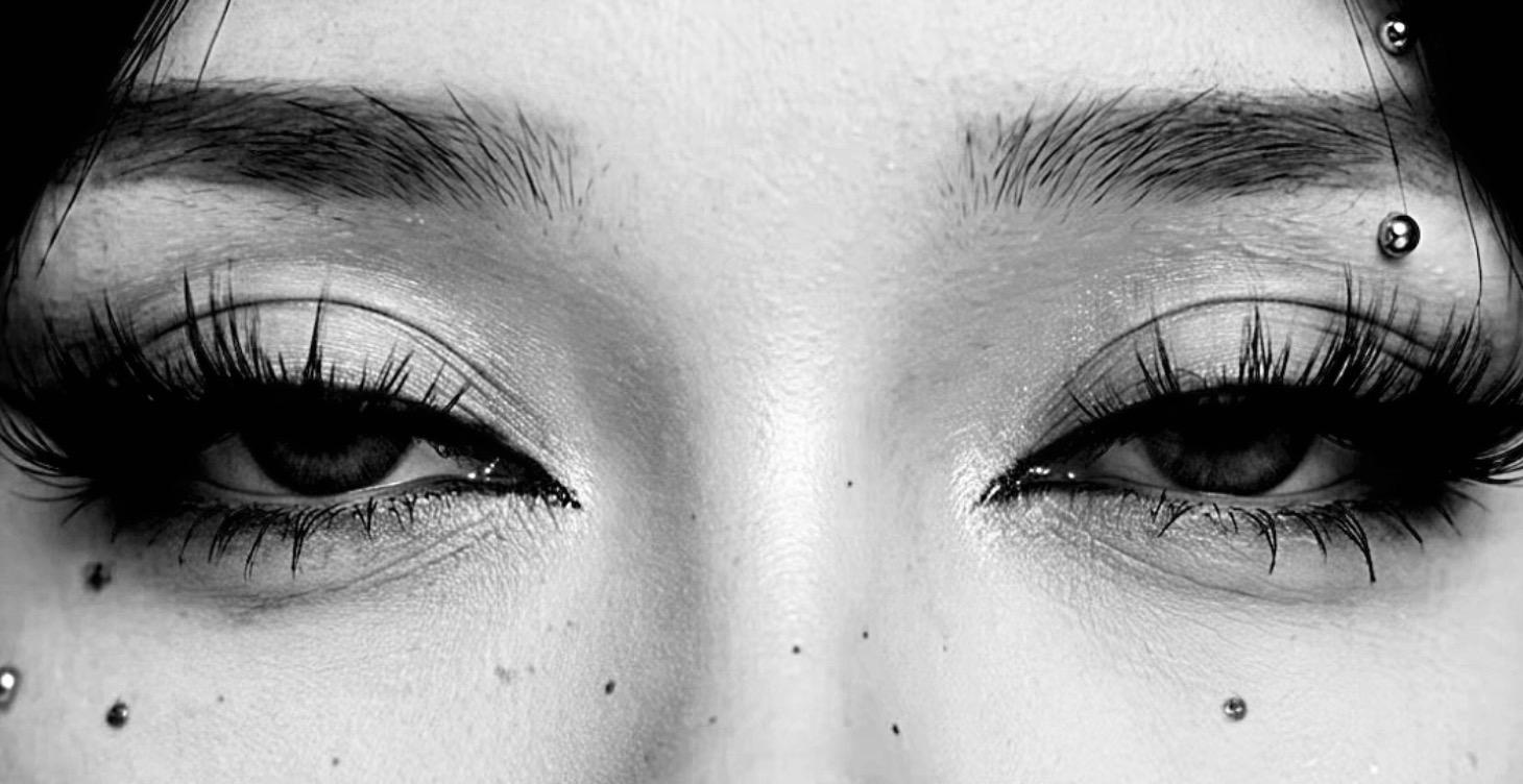 Drawing hyper realistic eyes
