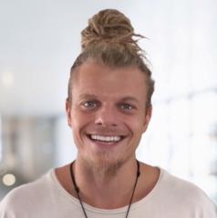 Dr. Evan Johnson