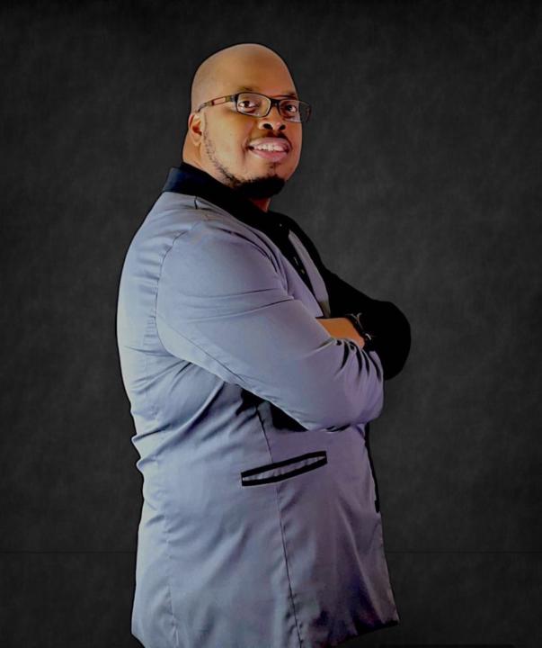 Dr. Ike A-VOW Wilson