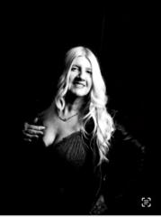 Julie Henry