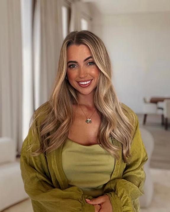 Suzi Angelina