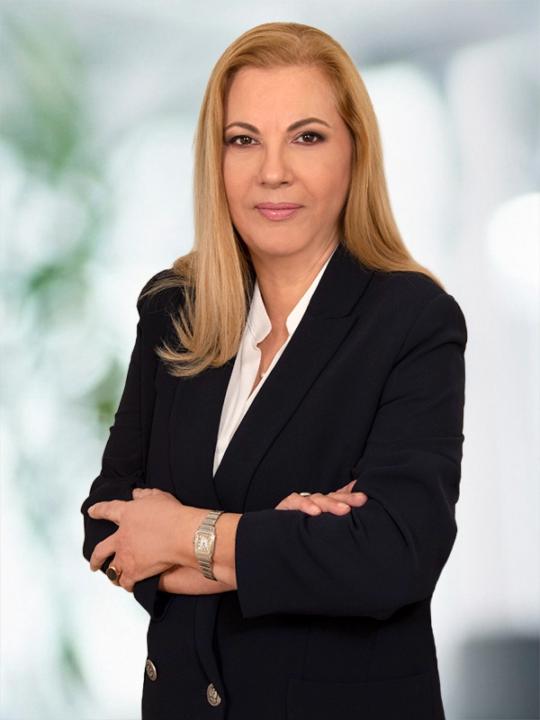 Γεωργια Καρνεζη