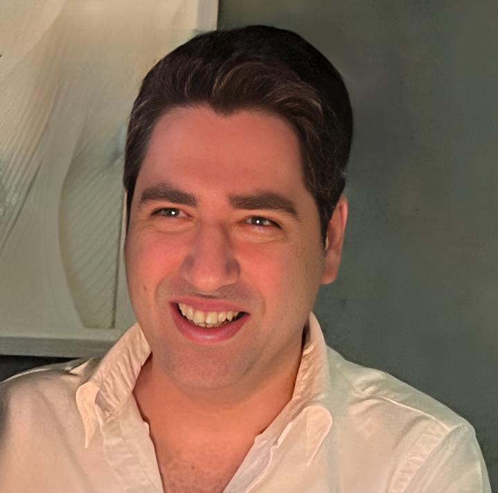 Rouzbeh Abadi