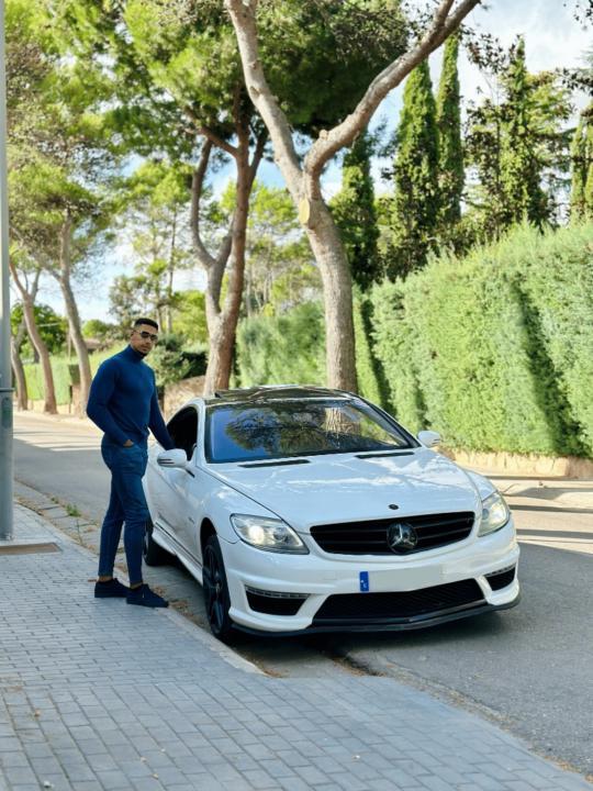 Alejandro Lr