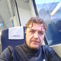 Darragh Knight