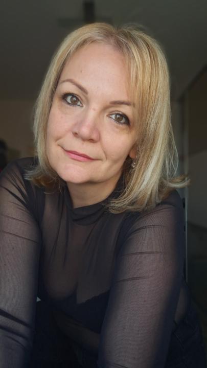 Zuzana Könözsiová