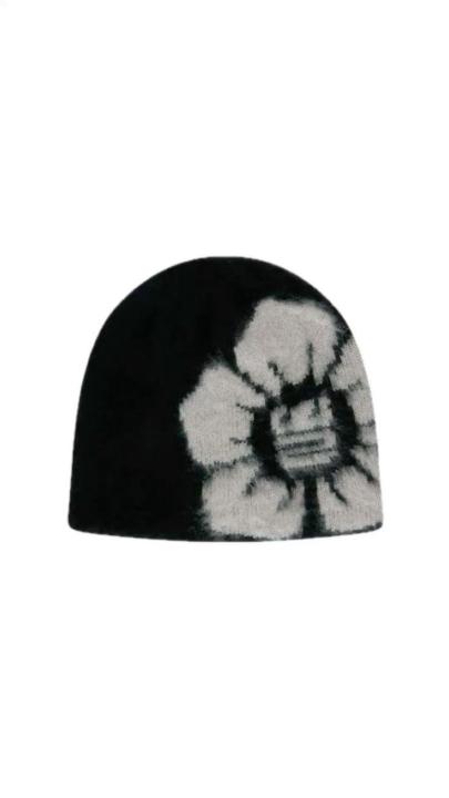 حد يعرف الخامه بتاعت قماش الـbeanie بتبقى اسمها ايه 