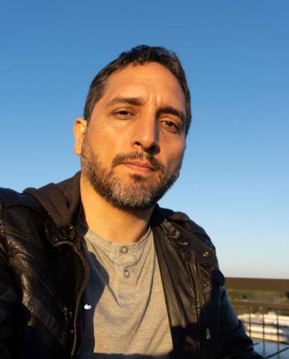 Javier Manrique C