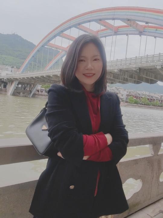 德英 陈