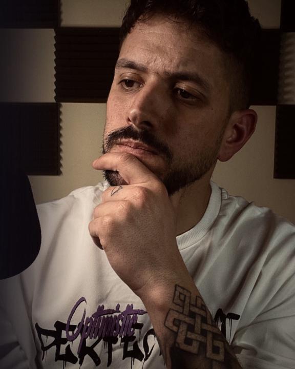 Adrian Iglesias Mariño