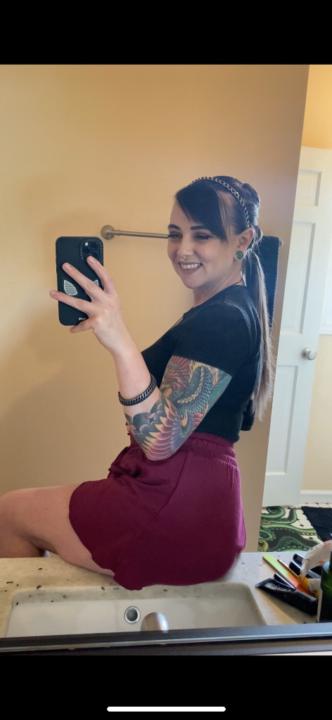Lizzy Phenix