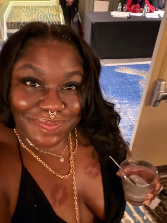 Izeezee Hicks