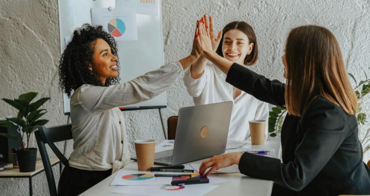  Messy Money School💛💵💛