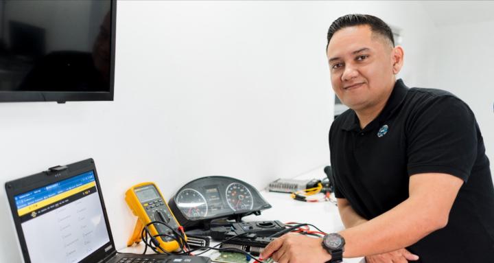 10K TECH | JAHAZIEL ULIVARRIA