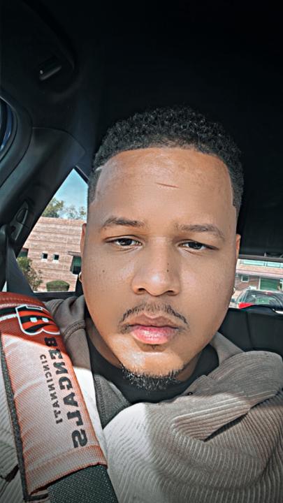 Dejon Holmes