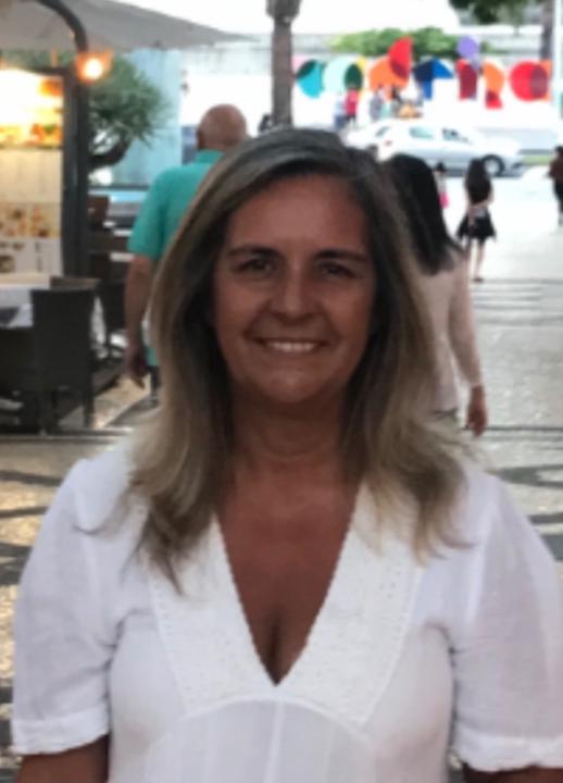 Elvira Teixeira