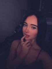 Scarlotte Holt