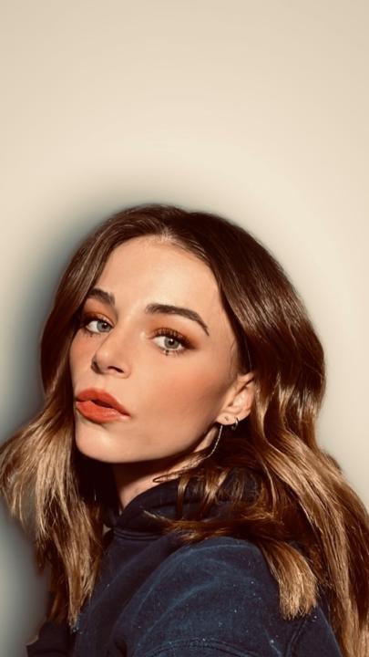 Bella Manley