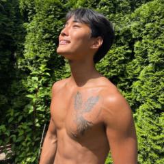 Seungbin Hwang