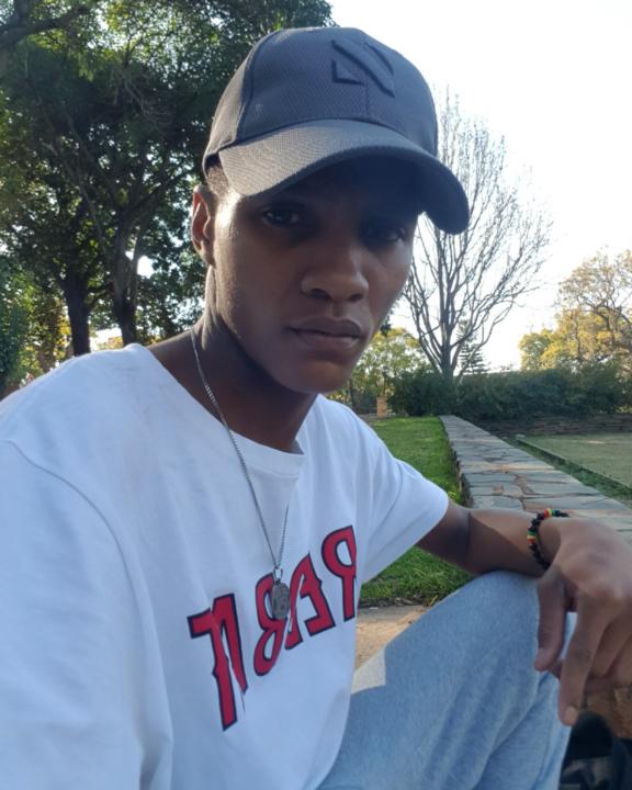 Kgalalelo Earl Molefe