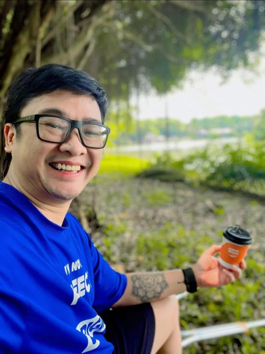 Buông Vai Diễn, Chạm Tự Do