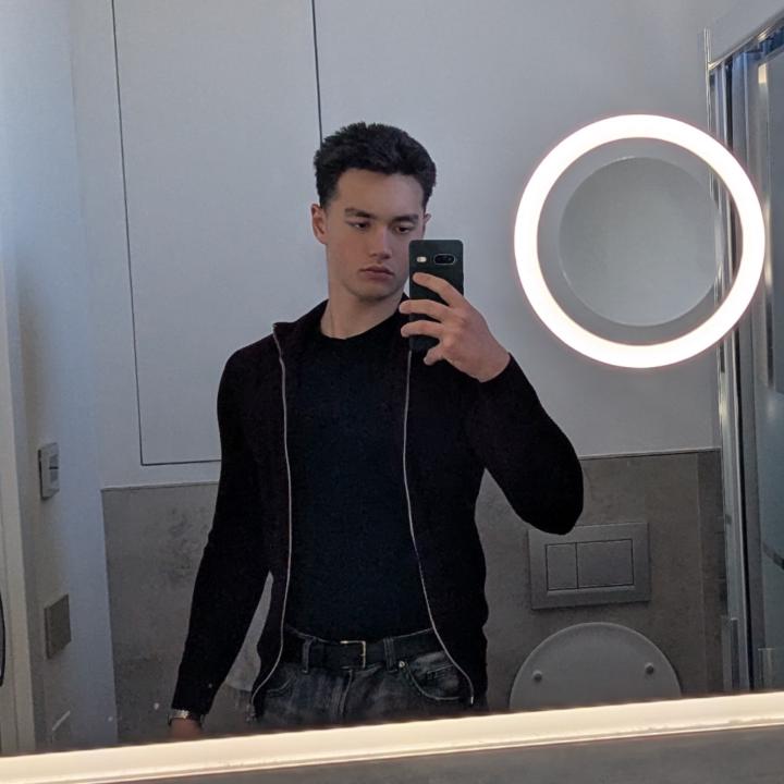 Giacomo Lr