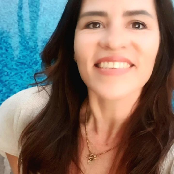 Analy Cruz M