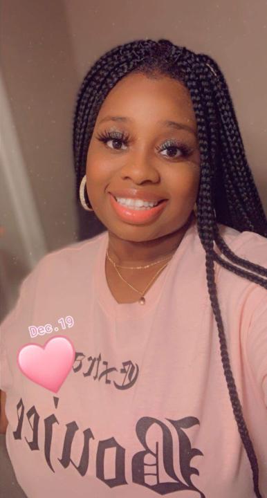 Destinee Hollis