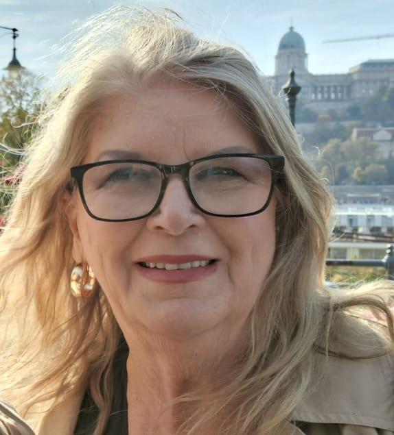 Sheryl Lowe