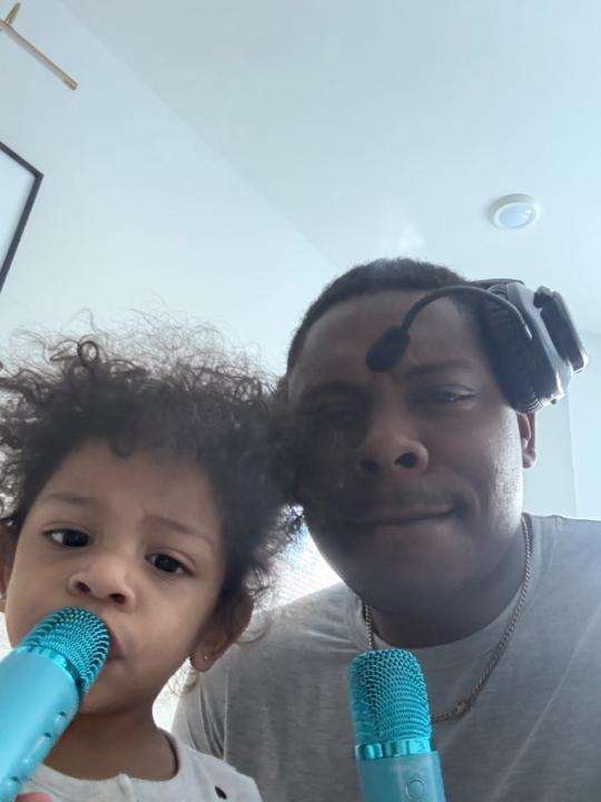 Khani Glover