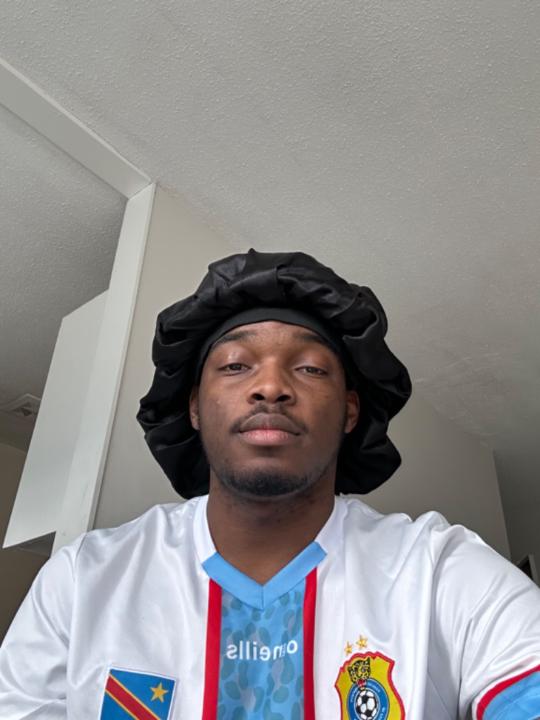Samy Kavula muzama