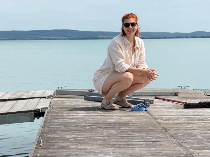 Nóra Császár