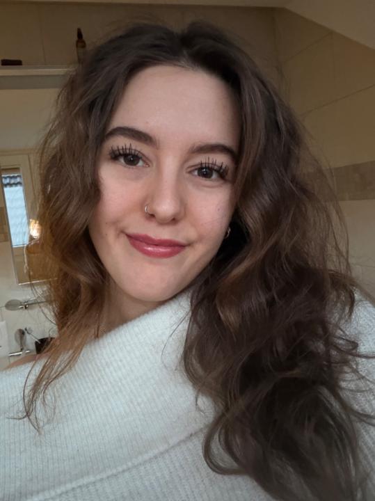 Olivia Flühler