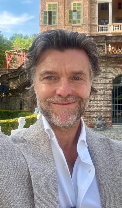 Robert Glover