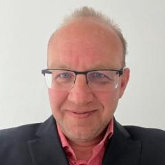 Akos Hajdu