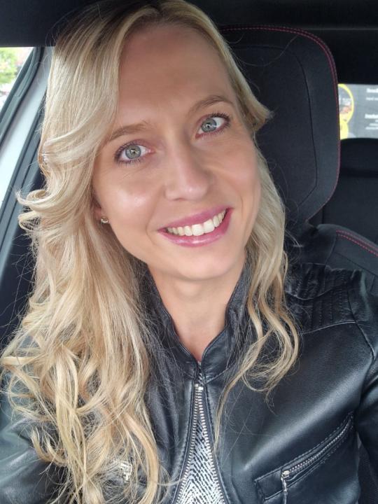Regina Schwarzbart