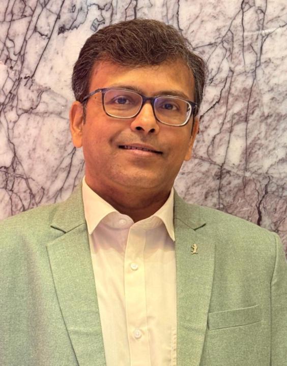 Nilesh M Banthia