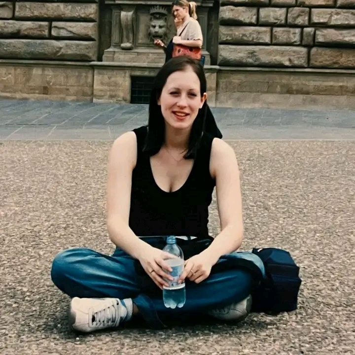 Faceleesdigitalmarketting Grace