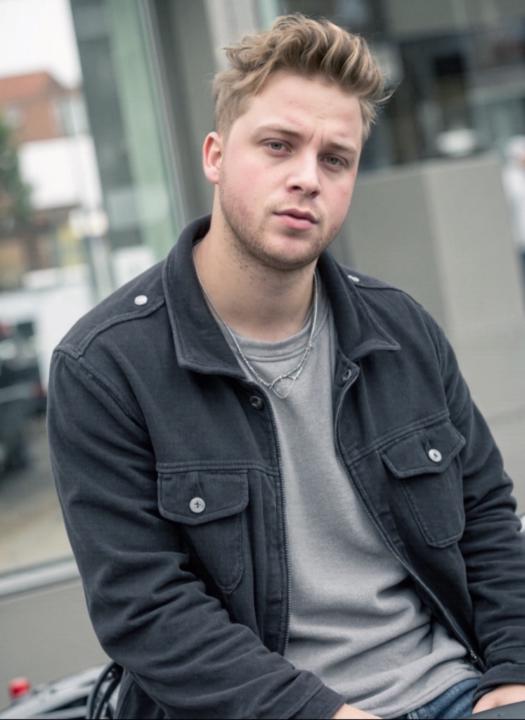 Josh Eves