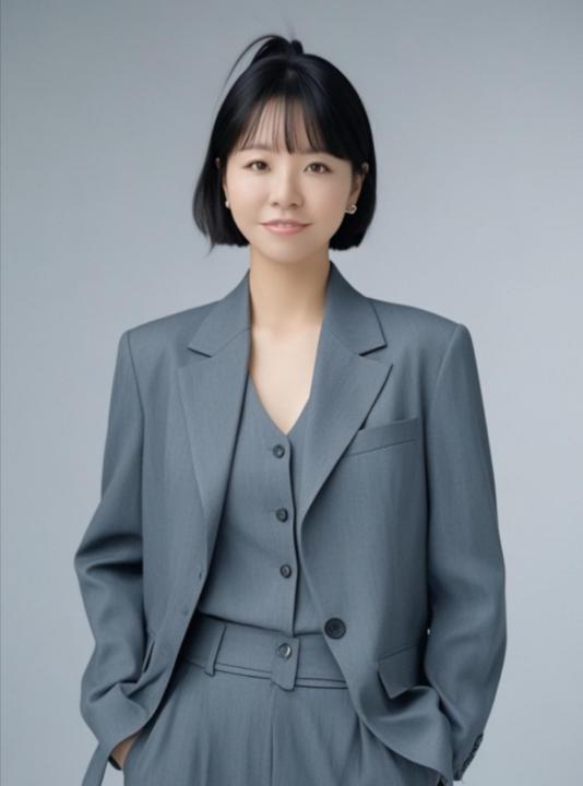 余 佩芳
