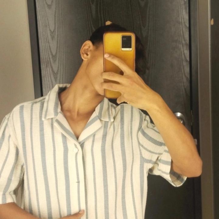 Devaraj V