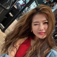 孟君 Gina