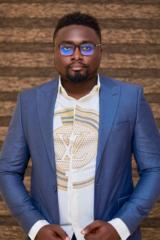 Tosin Komolafe