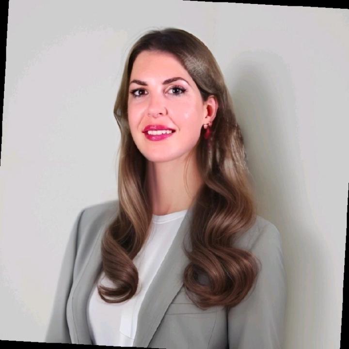 Alexa Sabat