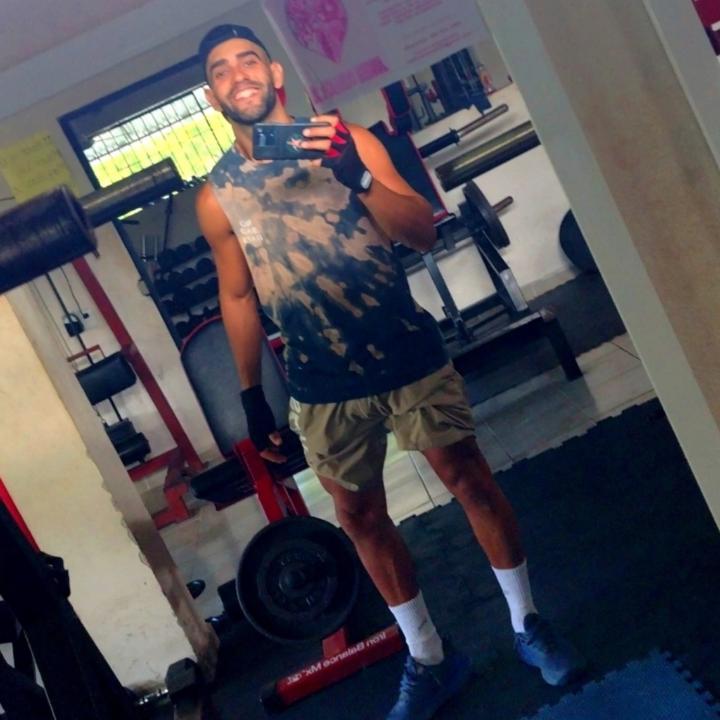 Leandro ezequiel Flores Ramírez