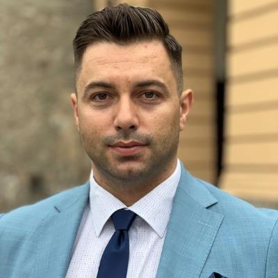 Yanko K.